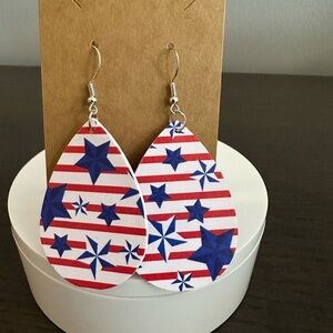 Patriotic Star Earrings NWOT